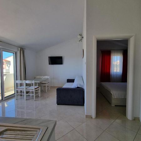 Apartments Ana Novalja Extérieur photo