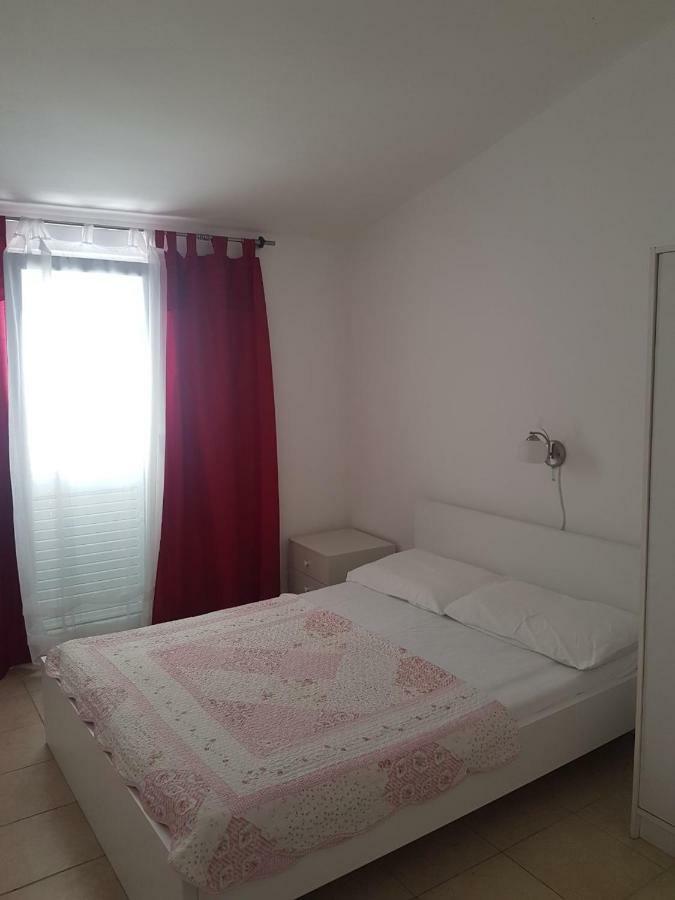 Apartments Ana Novalja Extérieur photo